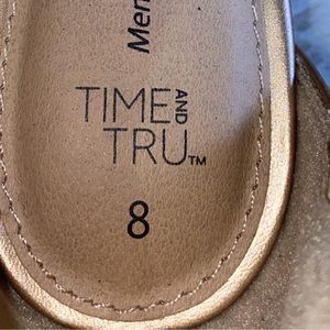 Rose pink heel comfortable wore once or twice size 8 brand is Time and tru